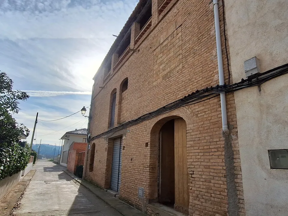 Landsbyhus i Ginestar, Tarragona - bilde 1